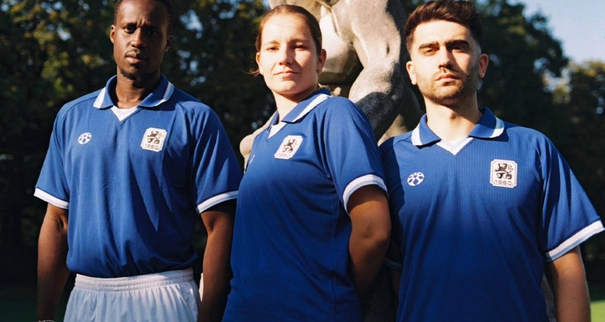 1860 Munich Release 125th Anniversary Kit