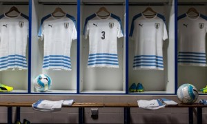 football-shirt-16-17-uruguay