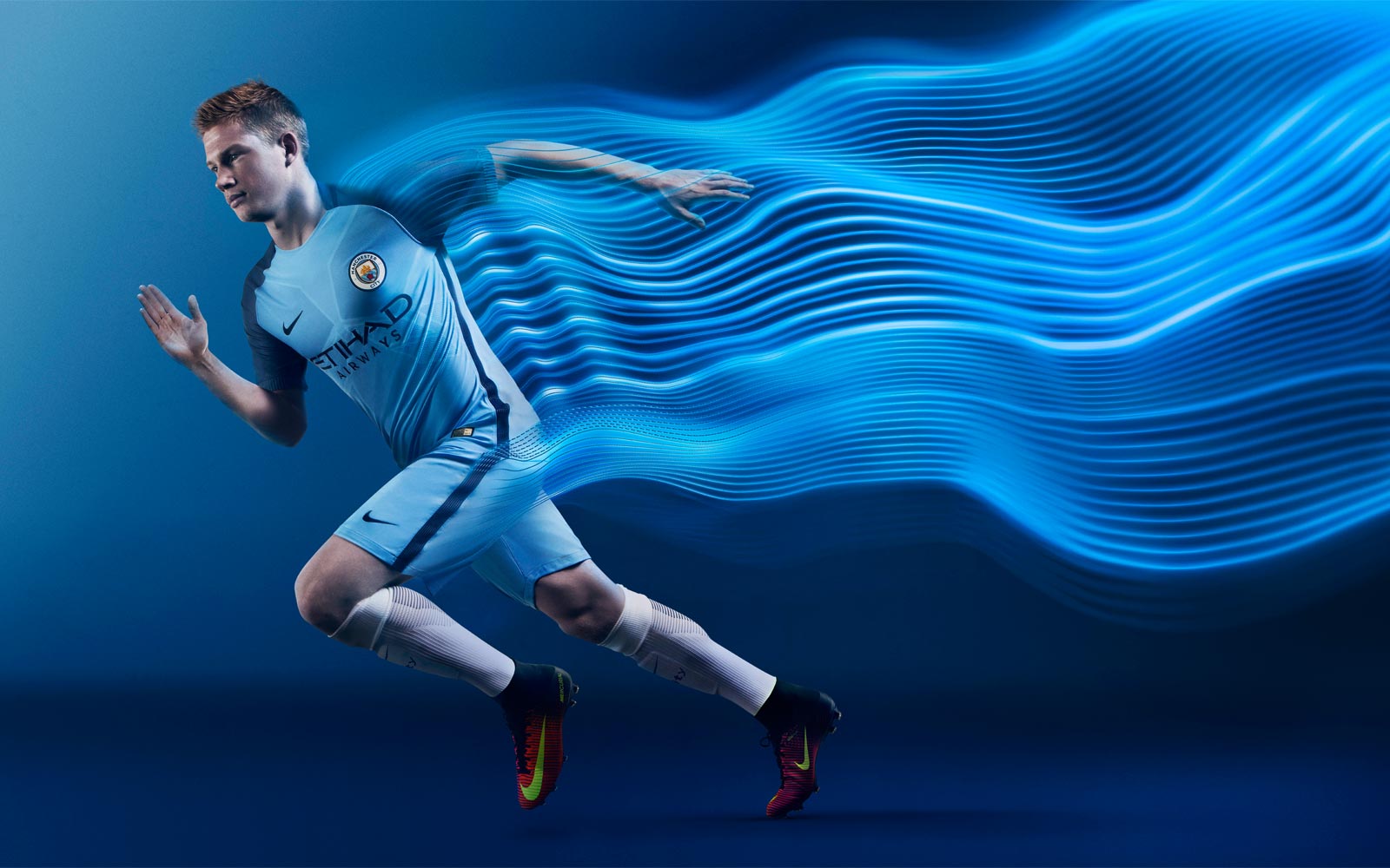 Manchester City Unveil 2016/17 Home Kits