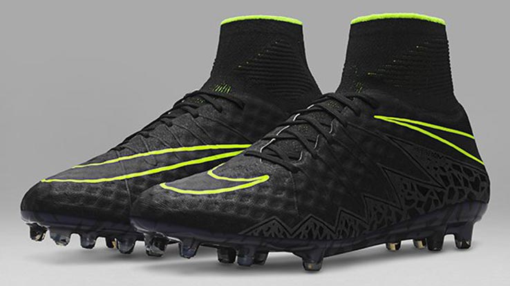 nike-pitch-dark-hypervenom-phantom