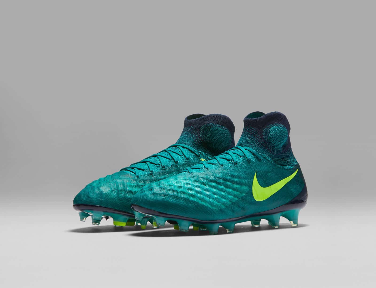 HO16_GFB_Floodlights_Magista_Obra_2_FG_06_08_native_1600