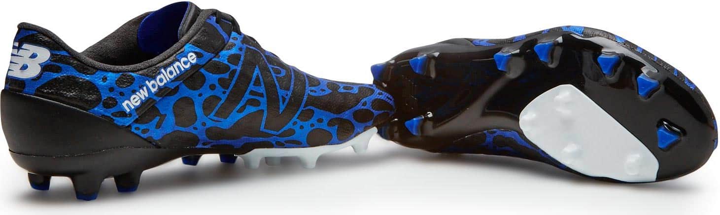 limited-edition-new-balance-visaro-galaxy-boots-sole