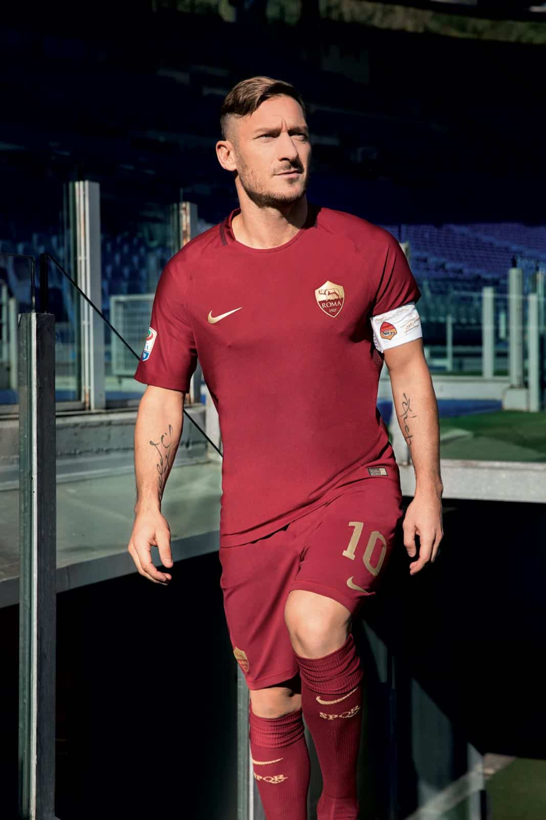 as-roma-derby-kit-totti