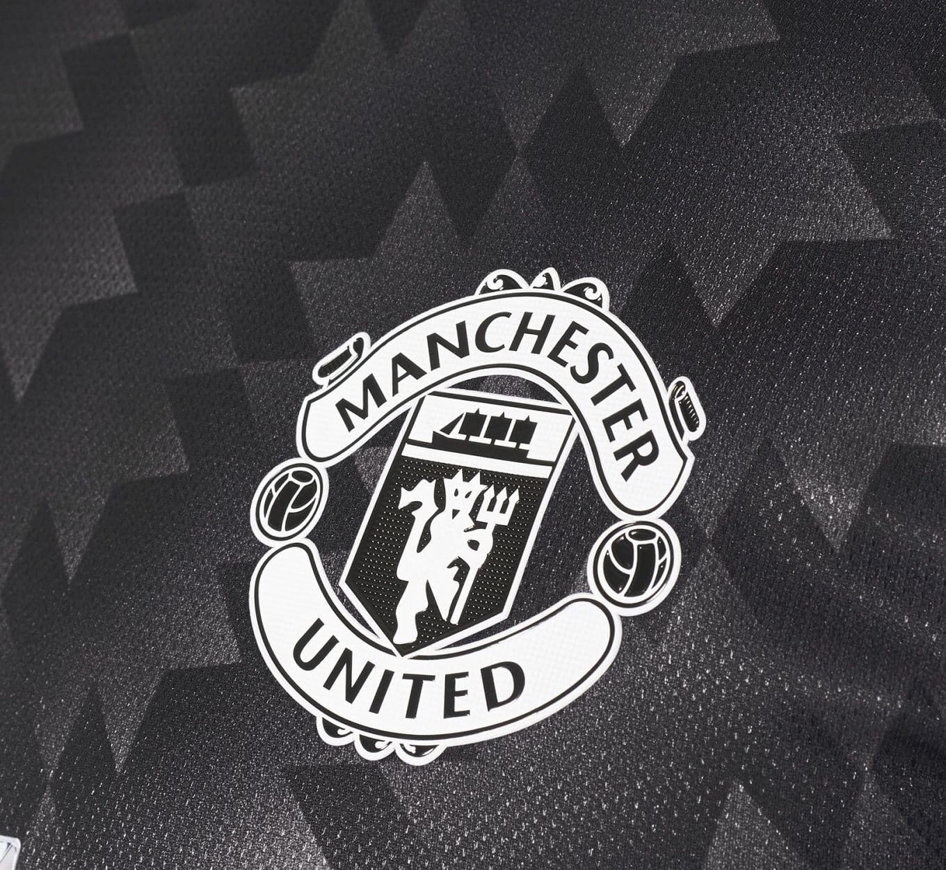 Manchester United Reveal Retro 2017-18 Away Kit