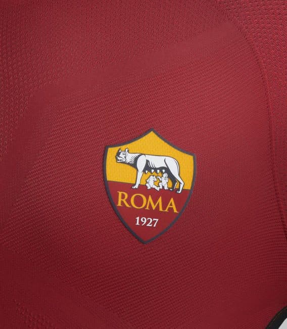 Stunning Roma 2017-18 Home Kit Arrives