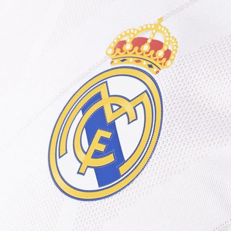 Galactico Class – Real Madrid 2017-18 Home Kit Lands