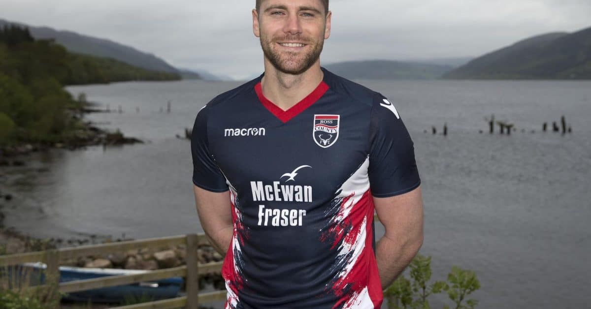 ross-county-s-new-away-kit-from-macron-uksoccershop