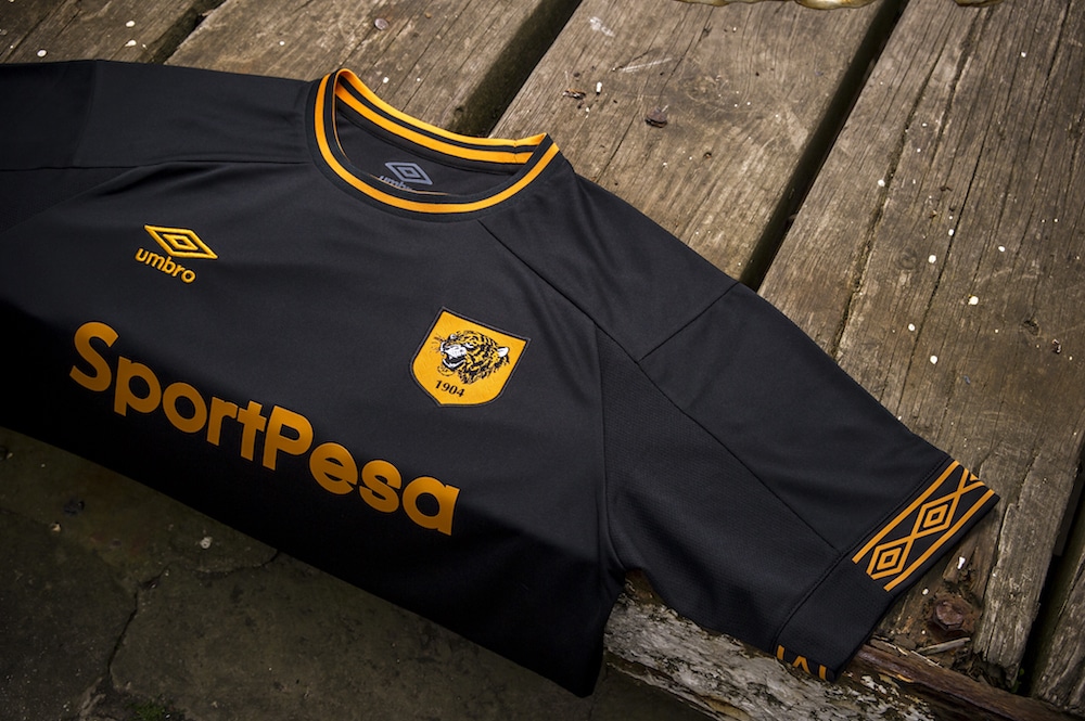 Hull City Reveal Their 2018/19 Away Kit by Umbro