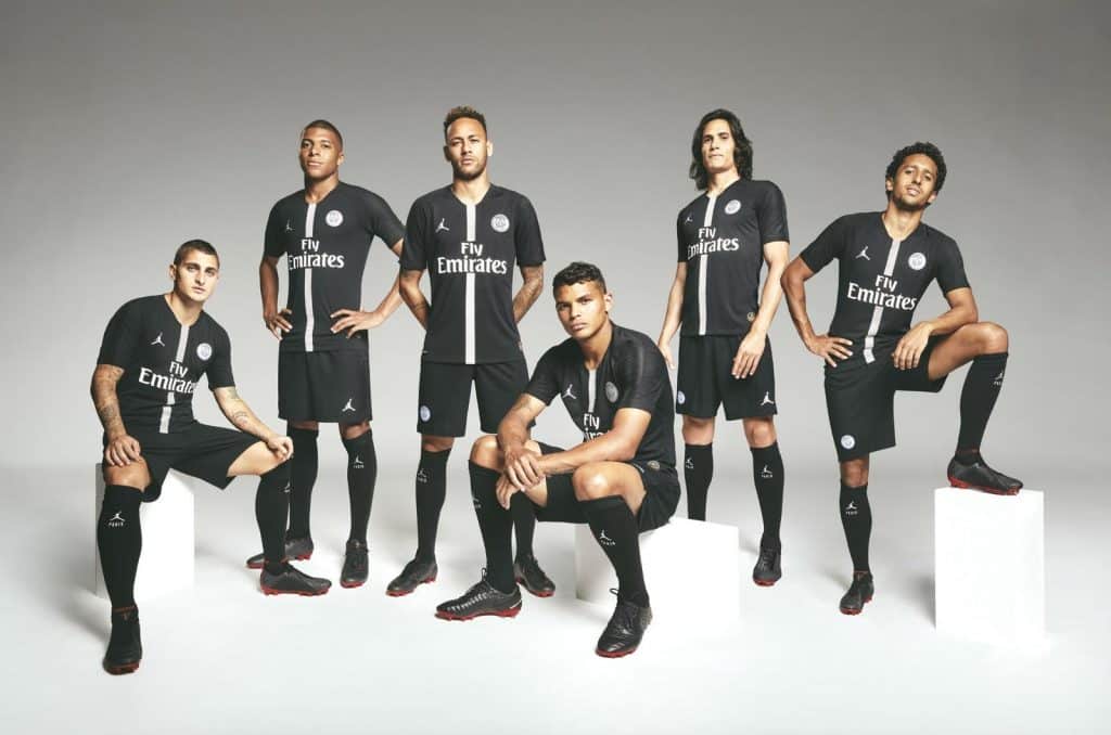 paris_saint_germain_18_19_jordan_third_kit_k