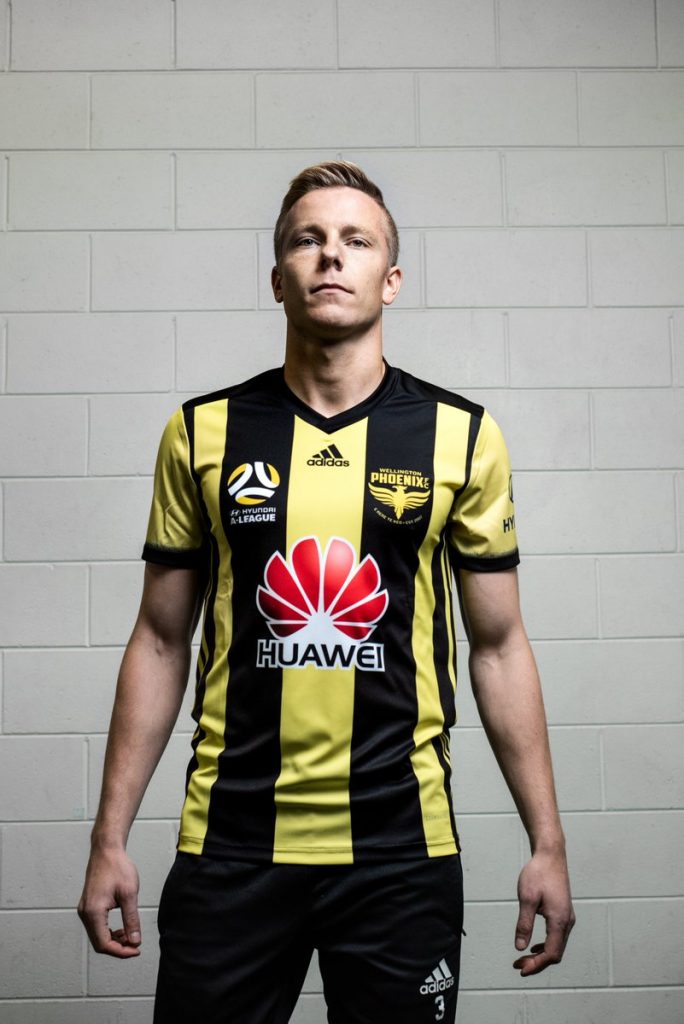 wellington_phoenix_18_19_adidas_home_kit_f