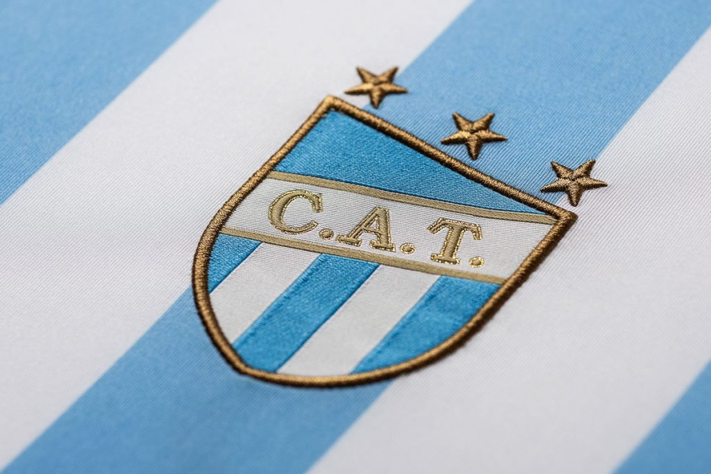 atletico_tucuman_18_19_umbro_home_kit_c