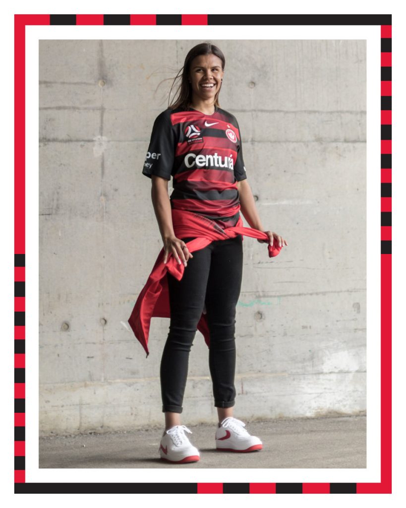 western_sydney_wanderers_18_19_nike_home_kit_b