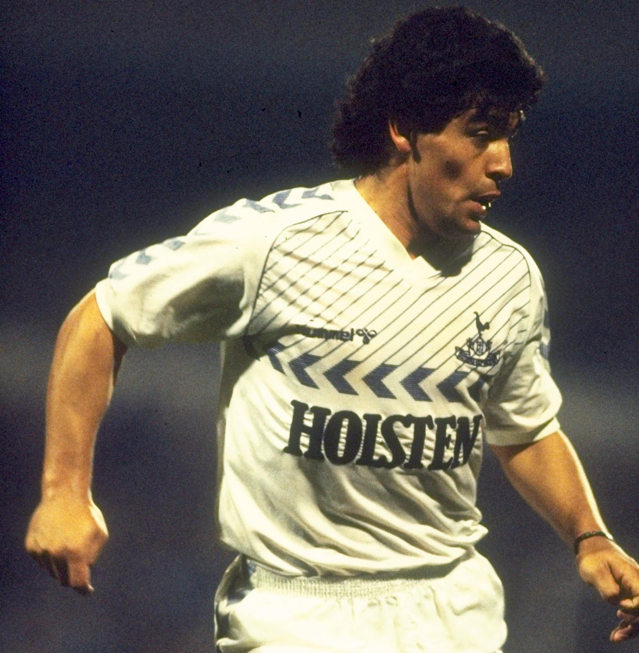 Tottenham: 5 Best Retro Spurs Jerseys