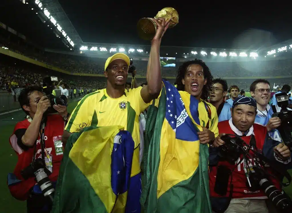 Ronaldinho: Shirt History