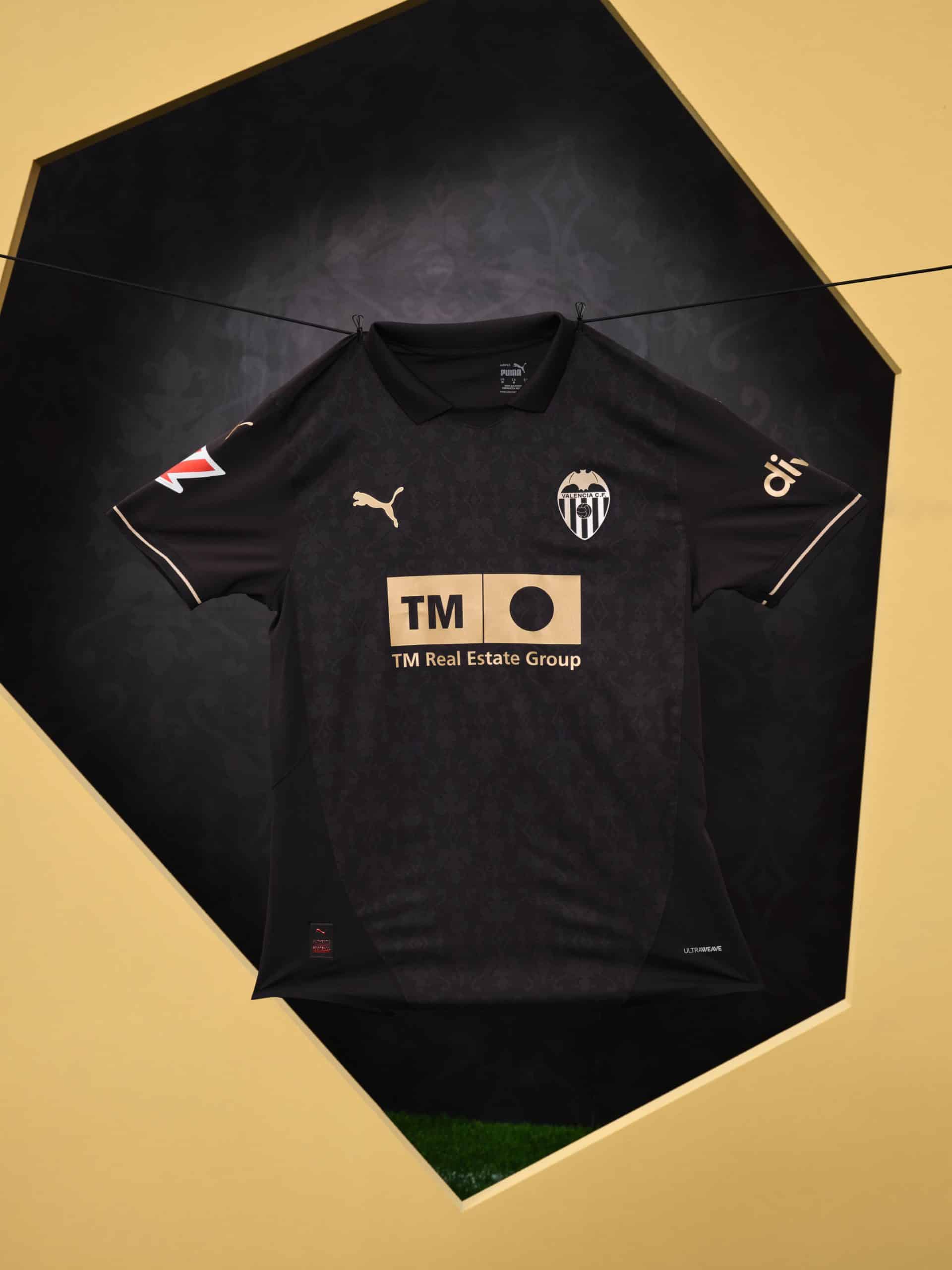 Valencia Launch 2024/25 Puma Away Kit