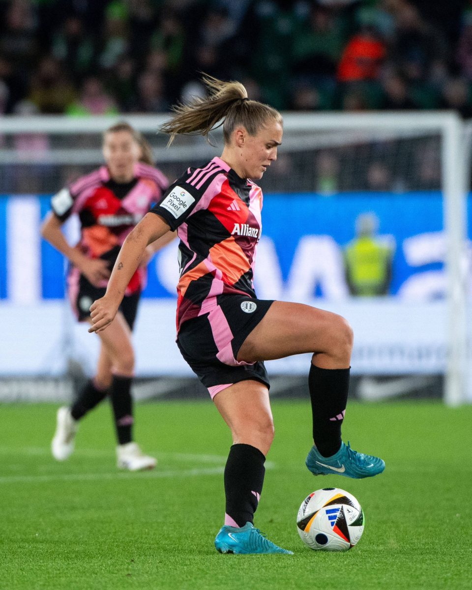 Bayern Munich Women Debut Pink October Special Kit.