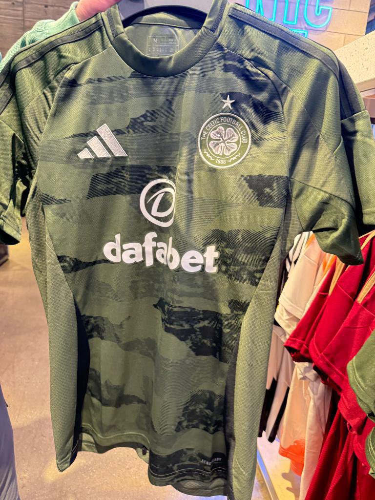 Celtic 2024/25 Camo Third Kit Leaked.