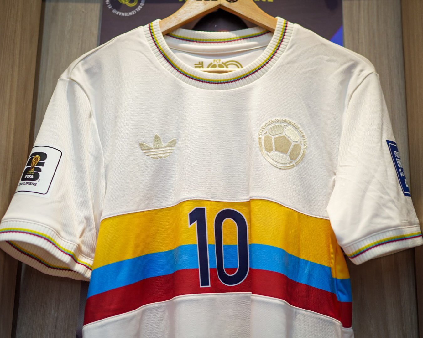 Colombia 100 Year Anniversary Kit.